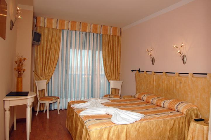 Hostal Stop كانتاليخو الغرفة الصورة
